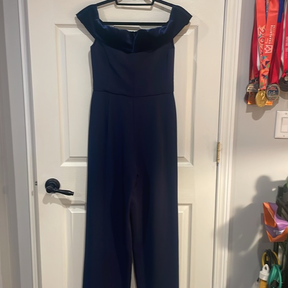 black halo navy blue jumpsuit - Picture 4 of 5